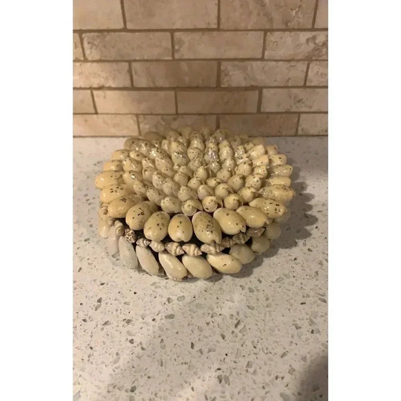 Seashell Jewelry Box    Bq - Picture 3 of 6